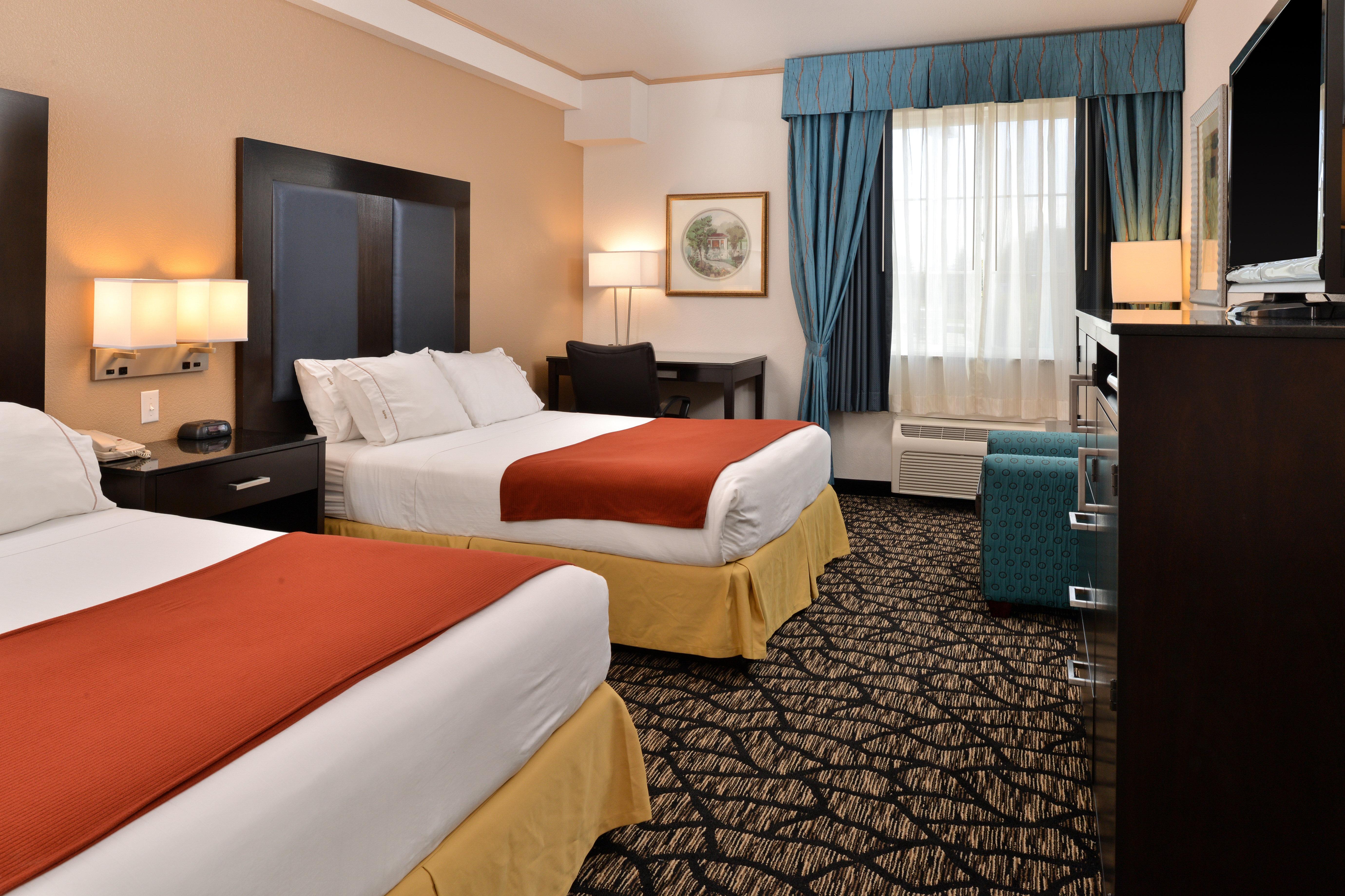 Holiday Inn Express & Suites Tacoma South - Lakewood By Ihg Dış mekan fotoğraf