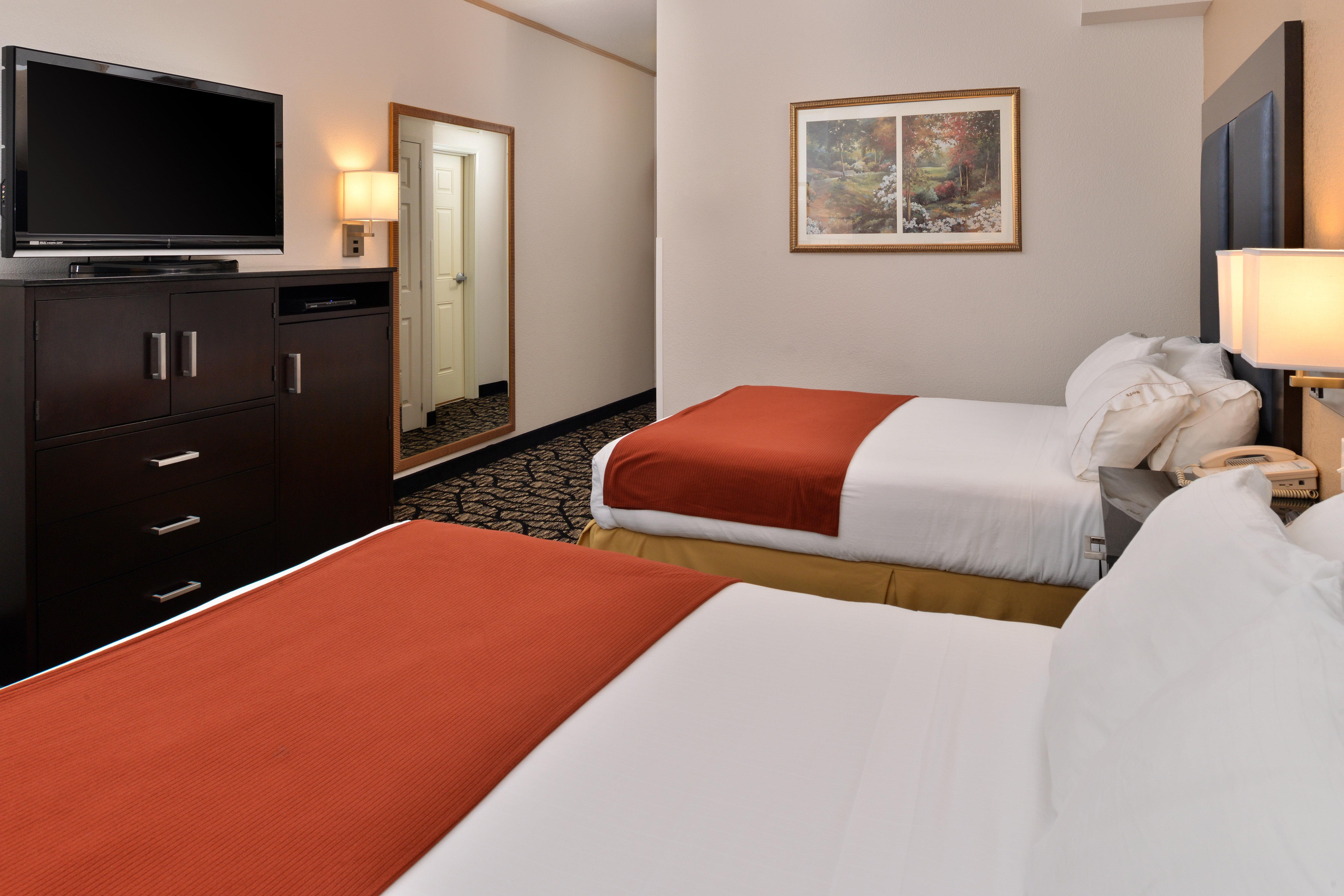 Holiday Inn Express & Suites Tacoma South - Lakewood By Ihg Dış mekan fotoğraf