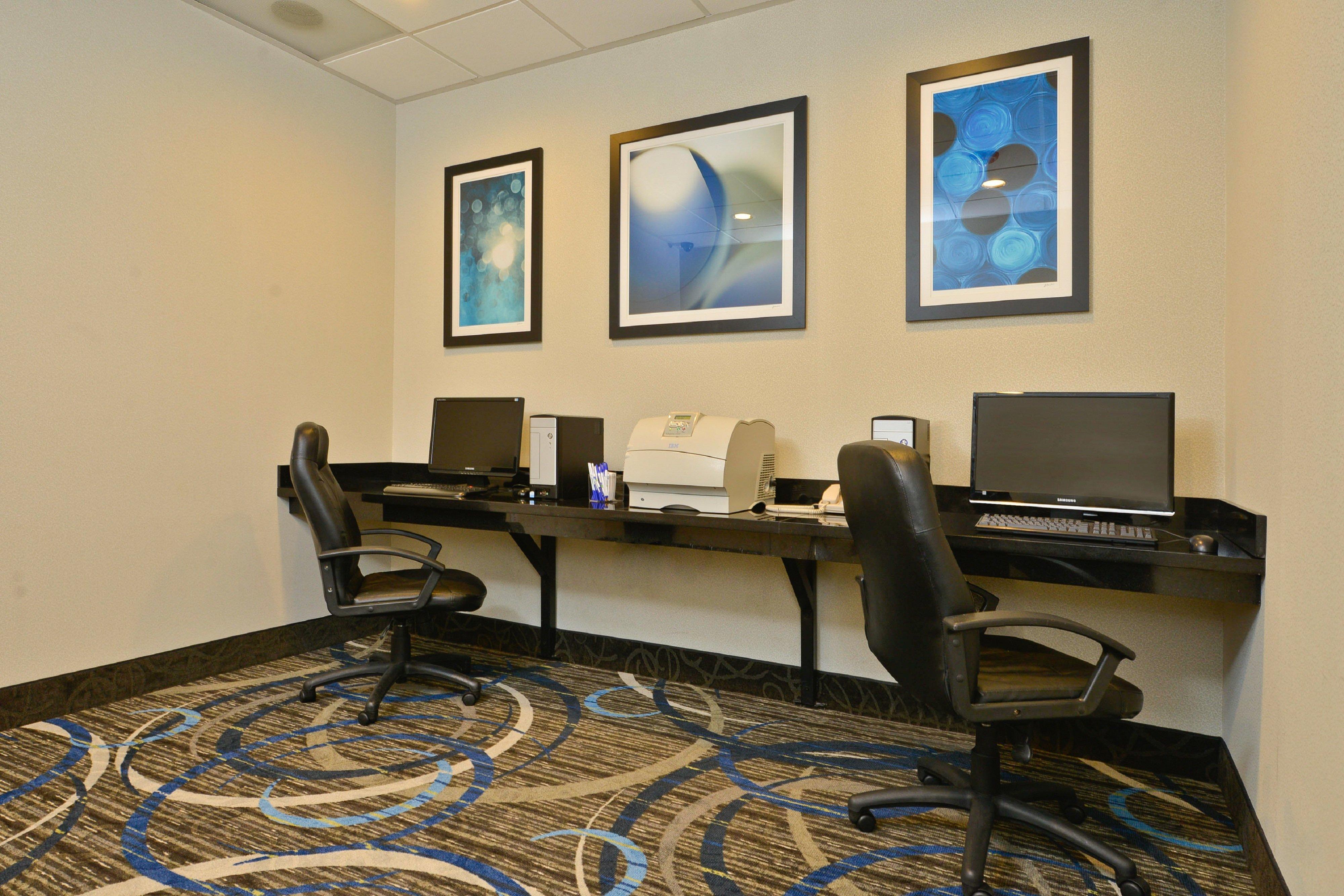 Holiday Inn Express & Suites Tacoma South - Lakewood By Ihg Dış mekan fotoğraf