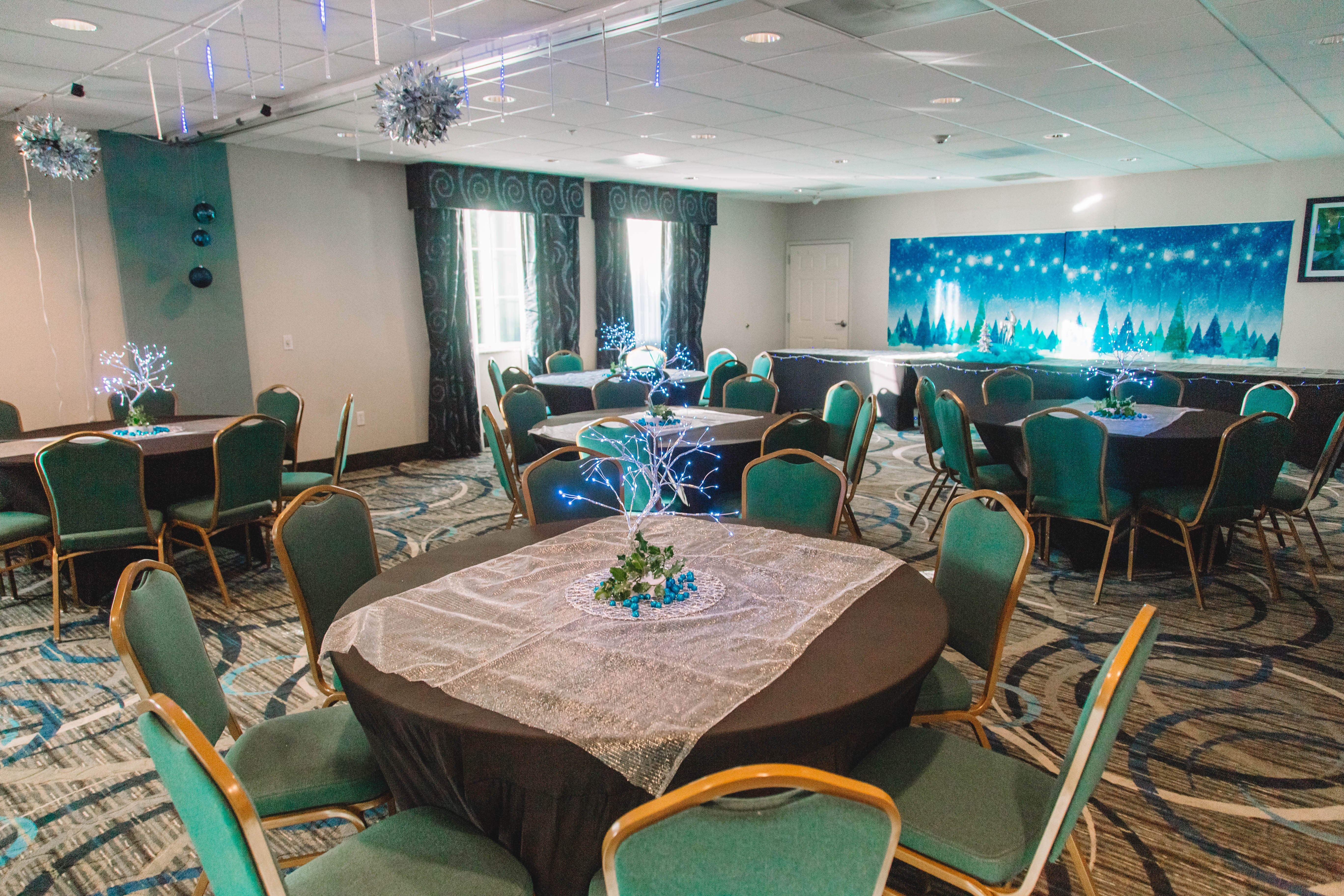 Holiday Inn Express & Suites Tacoma South - Lakewood By Ihg Dış mekan fotoğraf