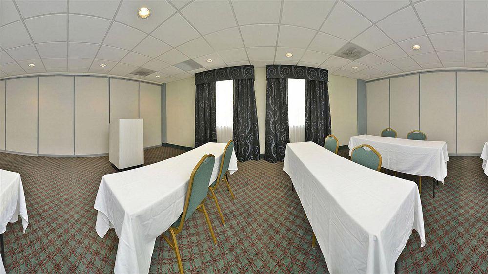 Holiday Inn Express & Suites Tacoma South - Lakewood By Ihg Dış mekan fotoğraf