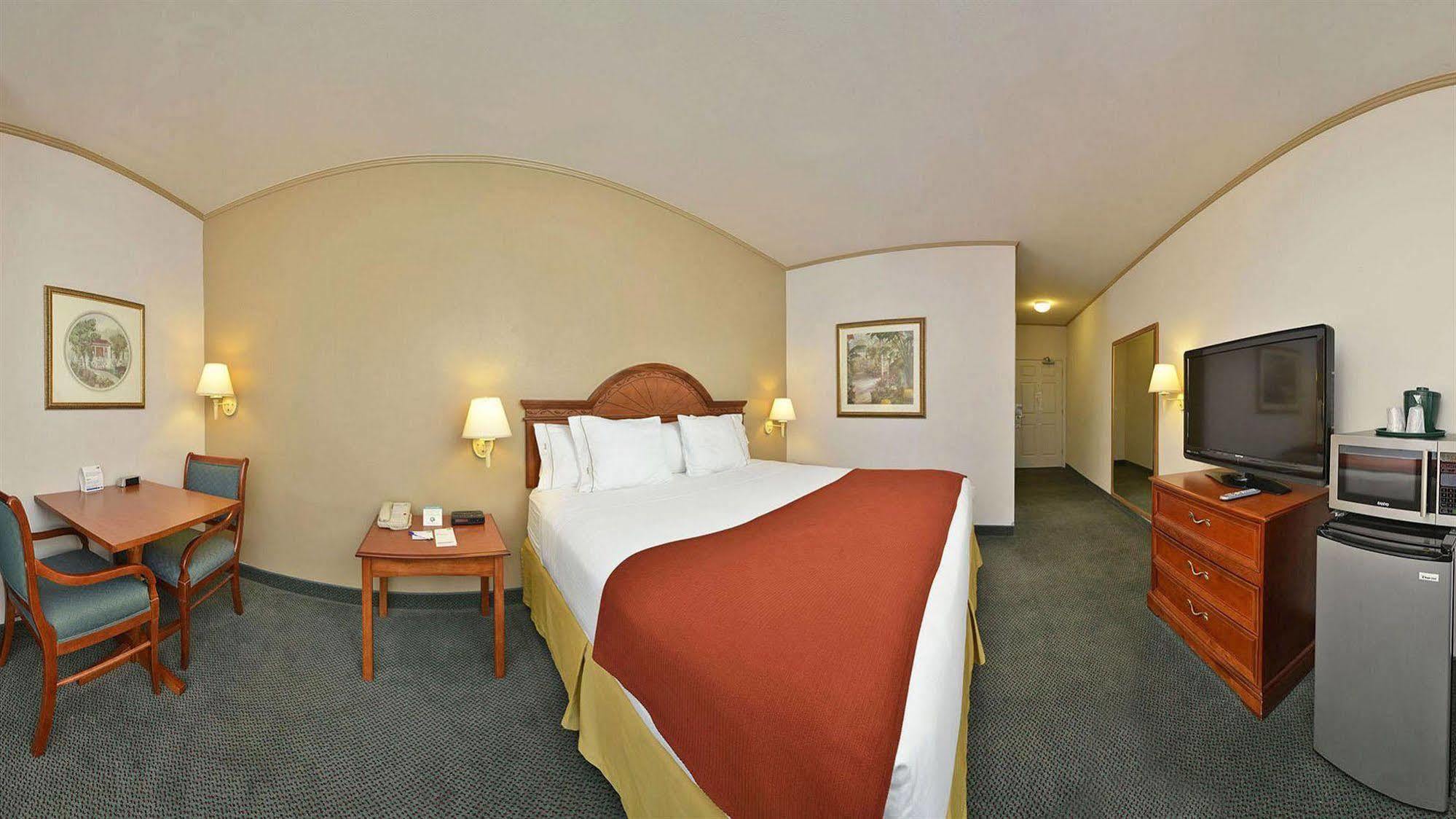 Holiday Inn Express & Suites Tacoma South - Lakewood By Ihg Dış mekan fotoğraf